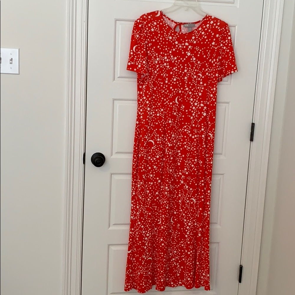 ASOS maxi dress. Never worn. In perfect condition